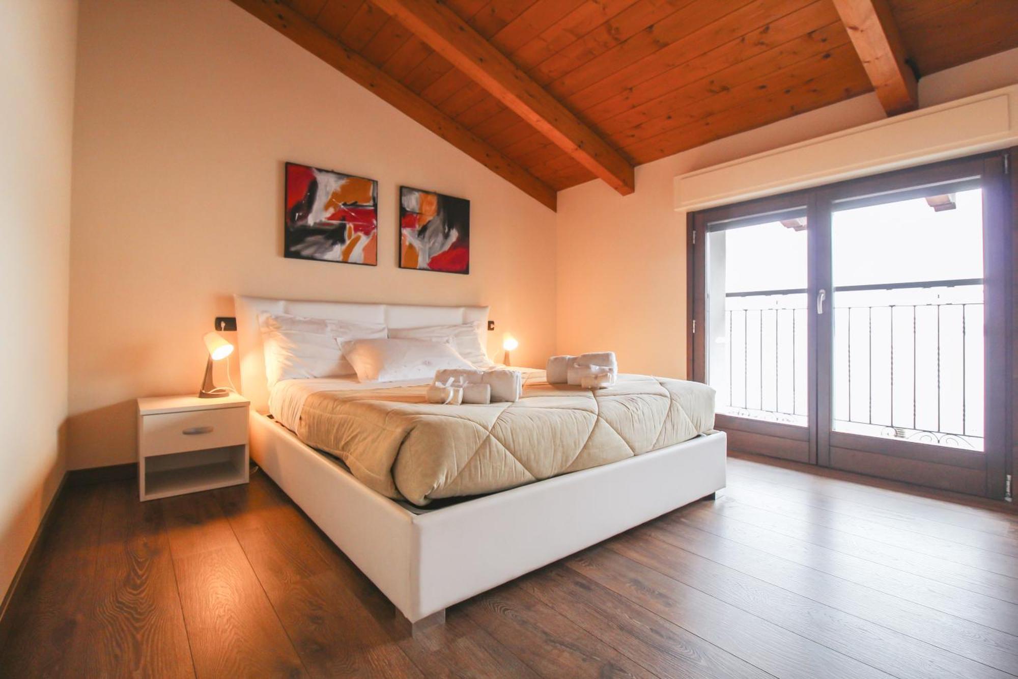 Appartamento Al Porto Pianello Del Lario Exterior foto